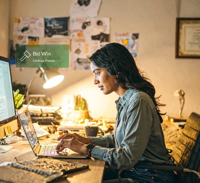 Farmer using online store